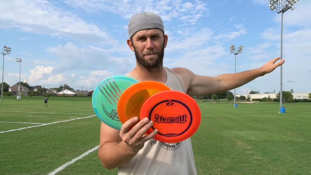 how to throw a disc golf driver straight